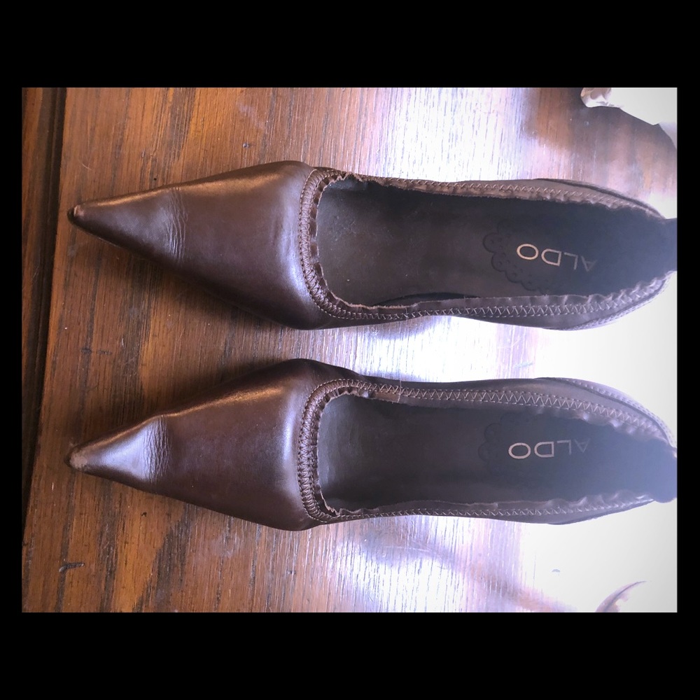 Dark Brown pumps